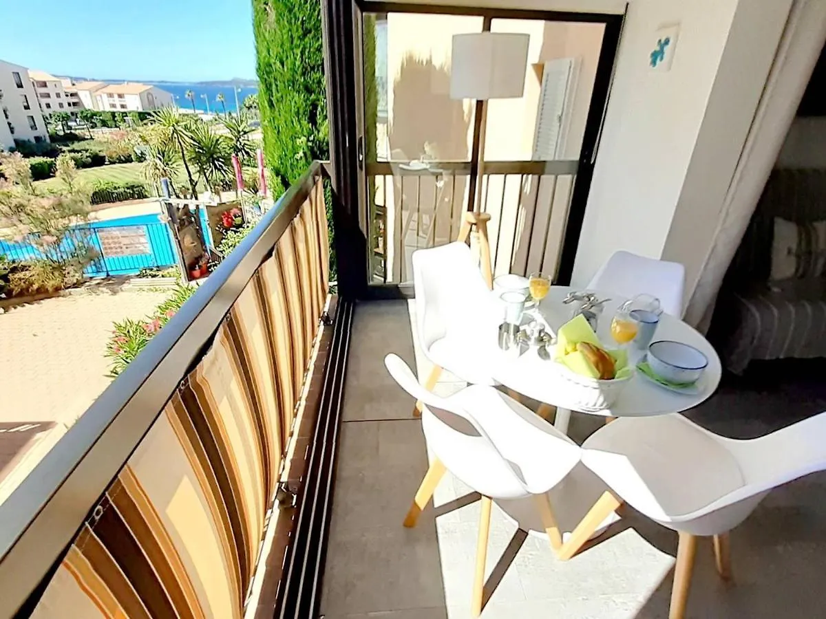 סיס-פור-לה-פלאז' T2 Renove Avec Piscine, Parking Prive Et A 200M Des Plages - Fr-1-316-274