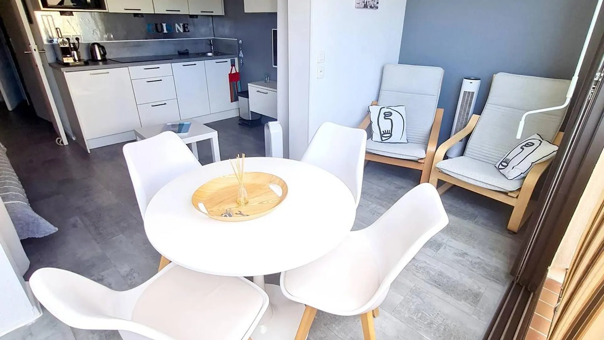 סיס-פור-לה-פלאז' T2 Renove Avec Piscine, Parking Prive Et A 200M Des Plages - Fr-1-316-274 0*,